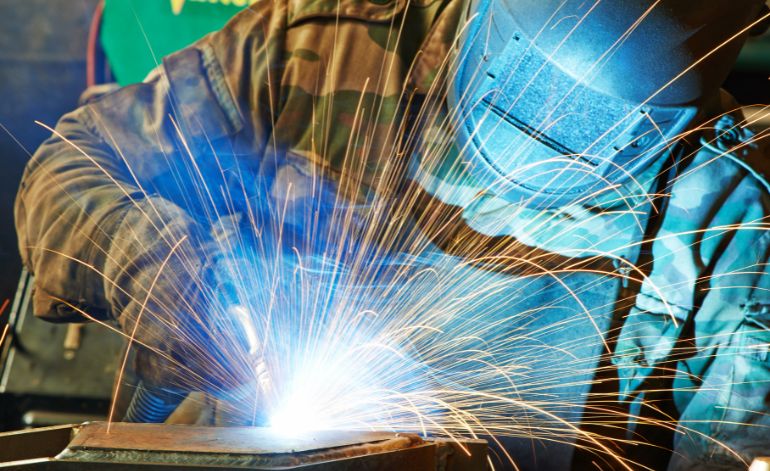 Reforma de Lixadeiras e Dispositivos de Solda